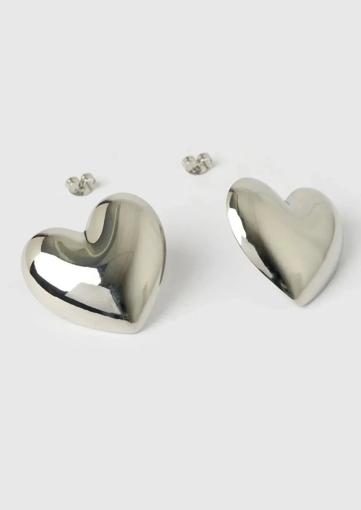 Sienna - Heart-Shaped Studs