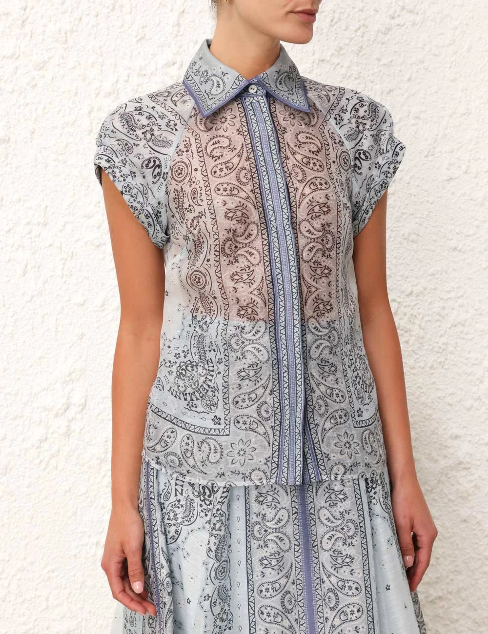 Aliyah - Elegant Paisley Maxi Dress