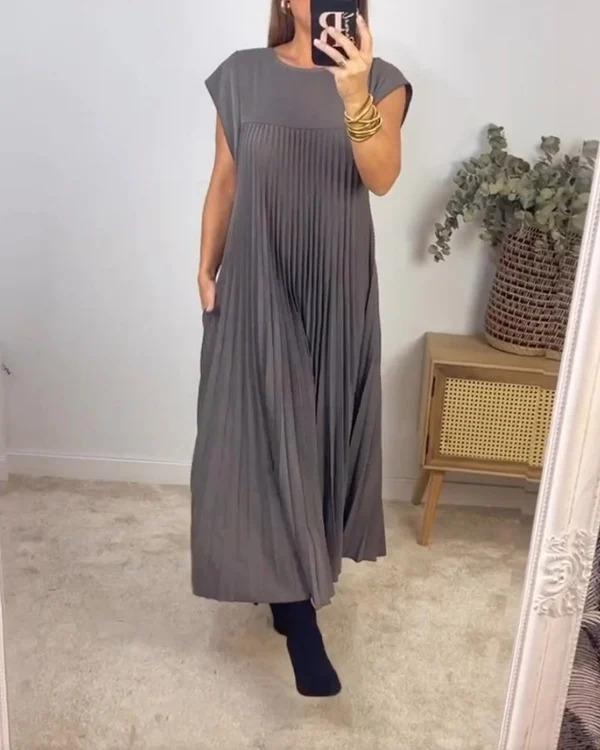 Eloise - Pleated Maxi Dress