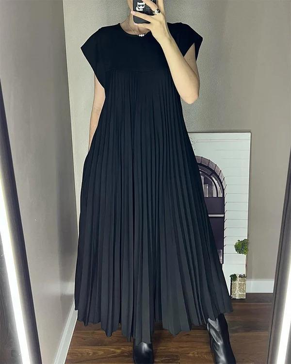 Eloise - Pleated Maxi Dress