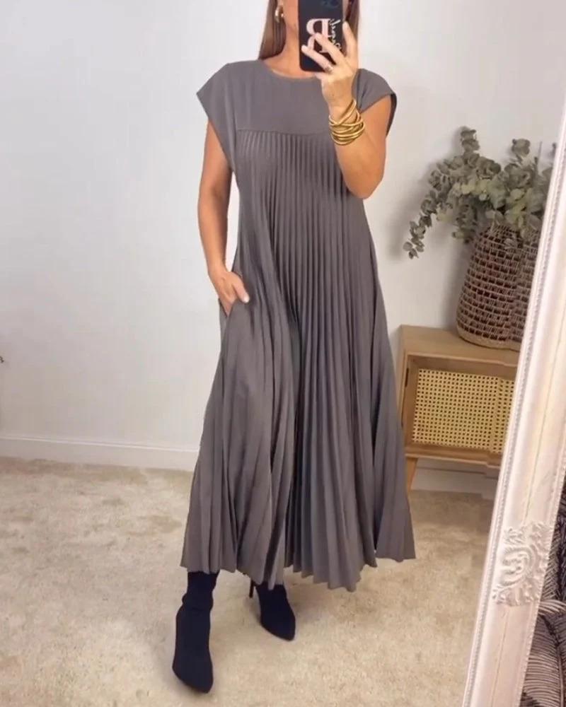 Eloise - Pleated Maxi Dress